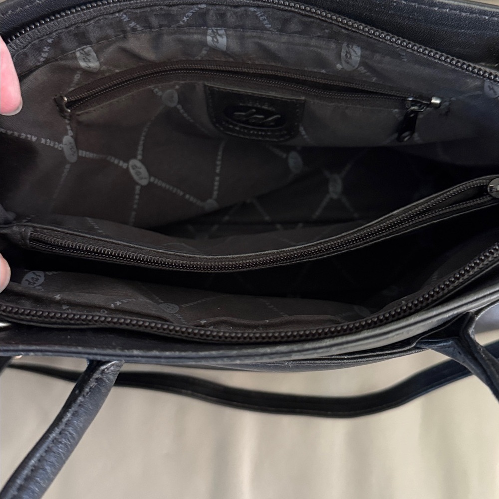 Derek Alexander Black Leather Crossbody Handbag - Picture 7 of 8